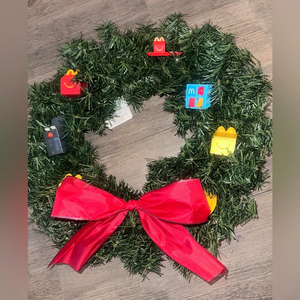 NWT McDonald’s Ornaments Inspired Medium Christmas Wreath